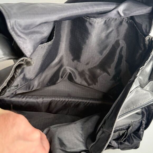 Kenneth Cole Reaction Black Messenger Laptop Bag 14.6” Satin PVC Organizer - Picture 15 of 16